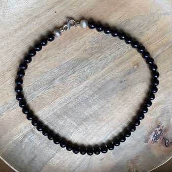 Collier perles Tourmaline noire 10 mm avec perles et fermoir argent