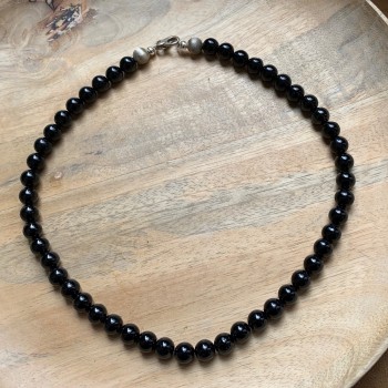Collier perles Tourmaline noire 8 mm avec perles et fermoir argent